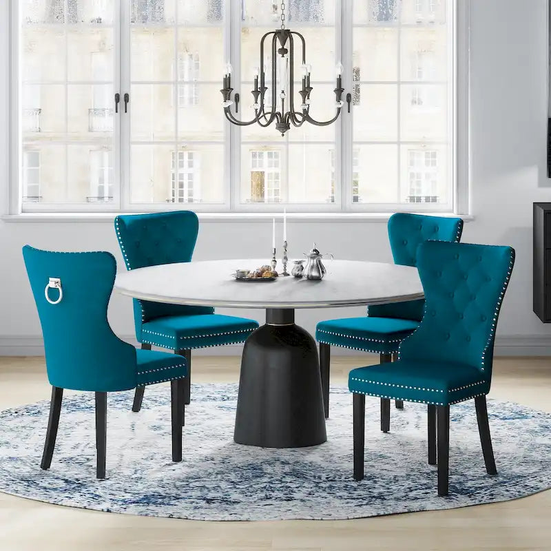Chaise de salle à manger capitonnée à dossier haut avec clous décoratifs et anneaux de tirage