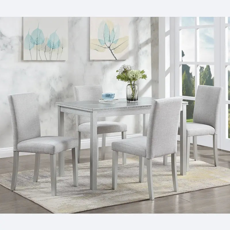 Table de salle à manger en bois avec plateau rectangulaire et 4 chaises rembourrées