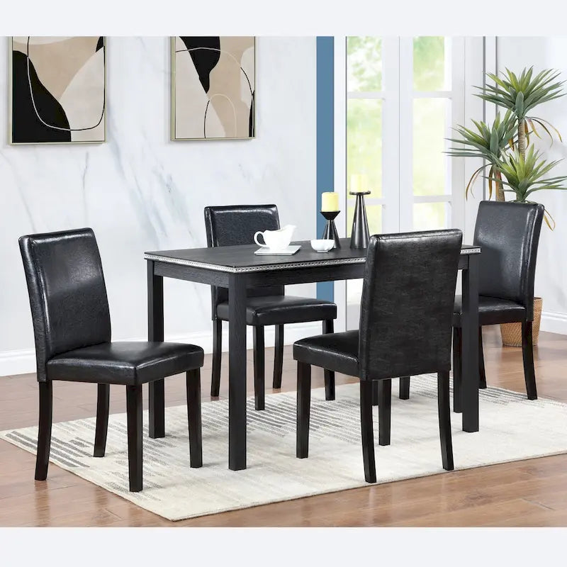 Table de salle à manger en bois avec plateau rectangulaire et 4 chaises rembourrées